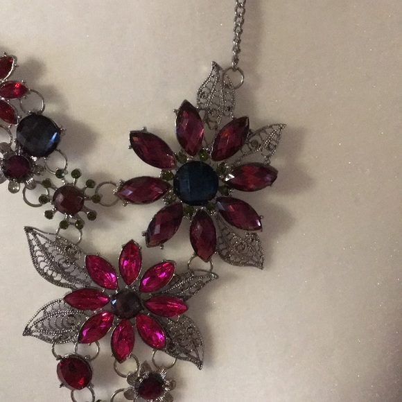 Necklace - Picture 4 of 5